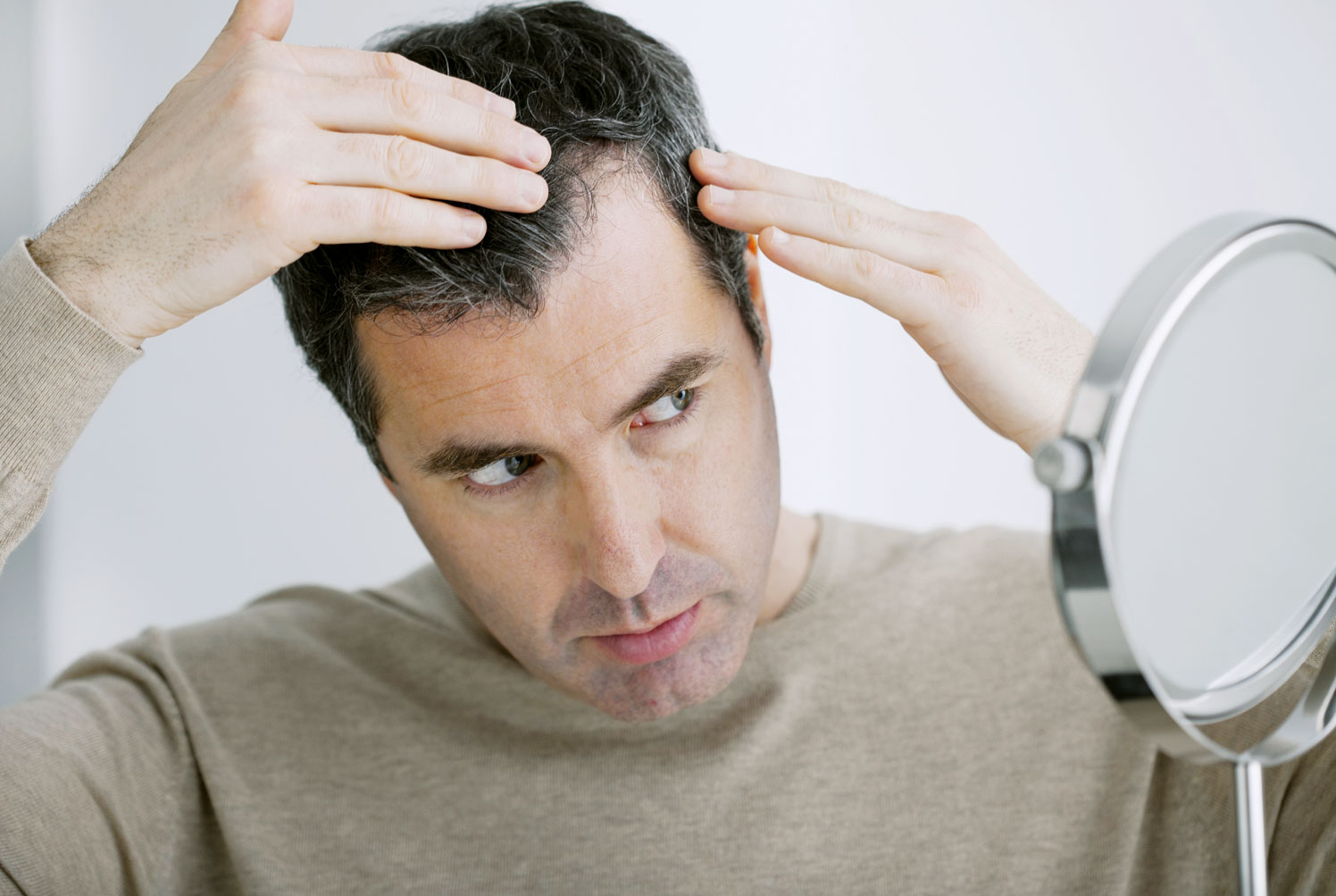 Шампунь от выпадения волос: как выбрать и как действует